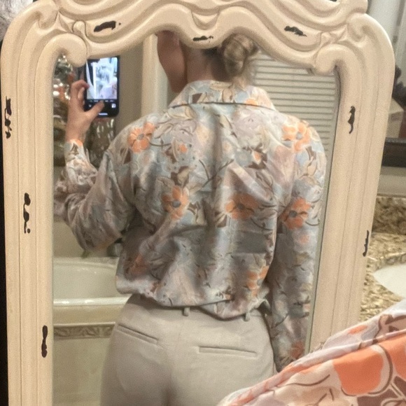 Kittenish L/S Button Down Blouse - Picture 3 of 13